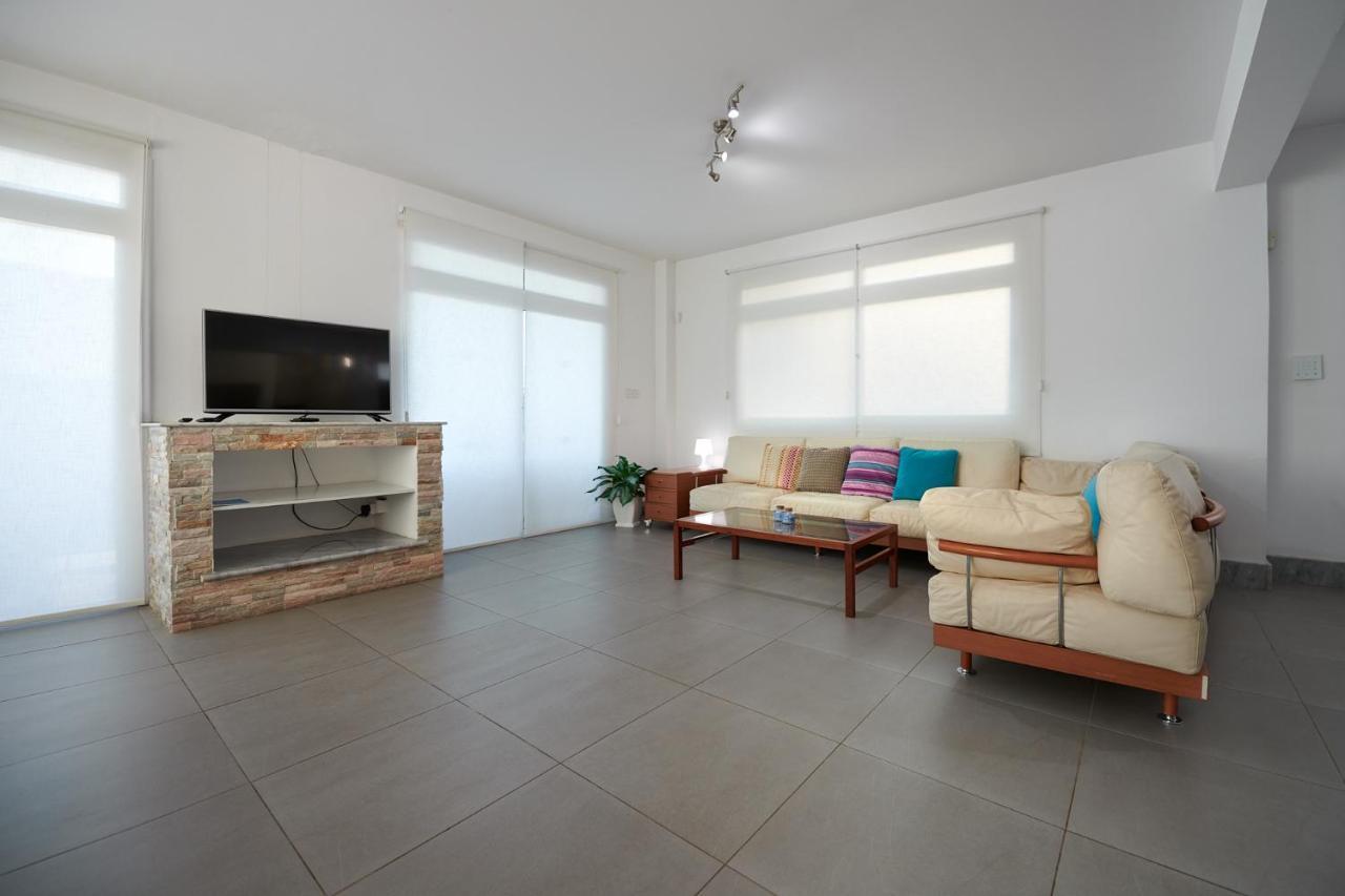 Beach Front Bella Vista By Ezoria Villas Protaras Exterior photo